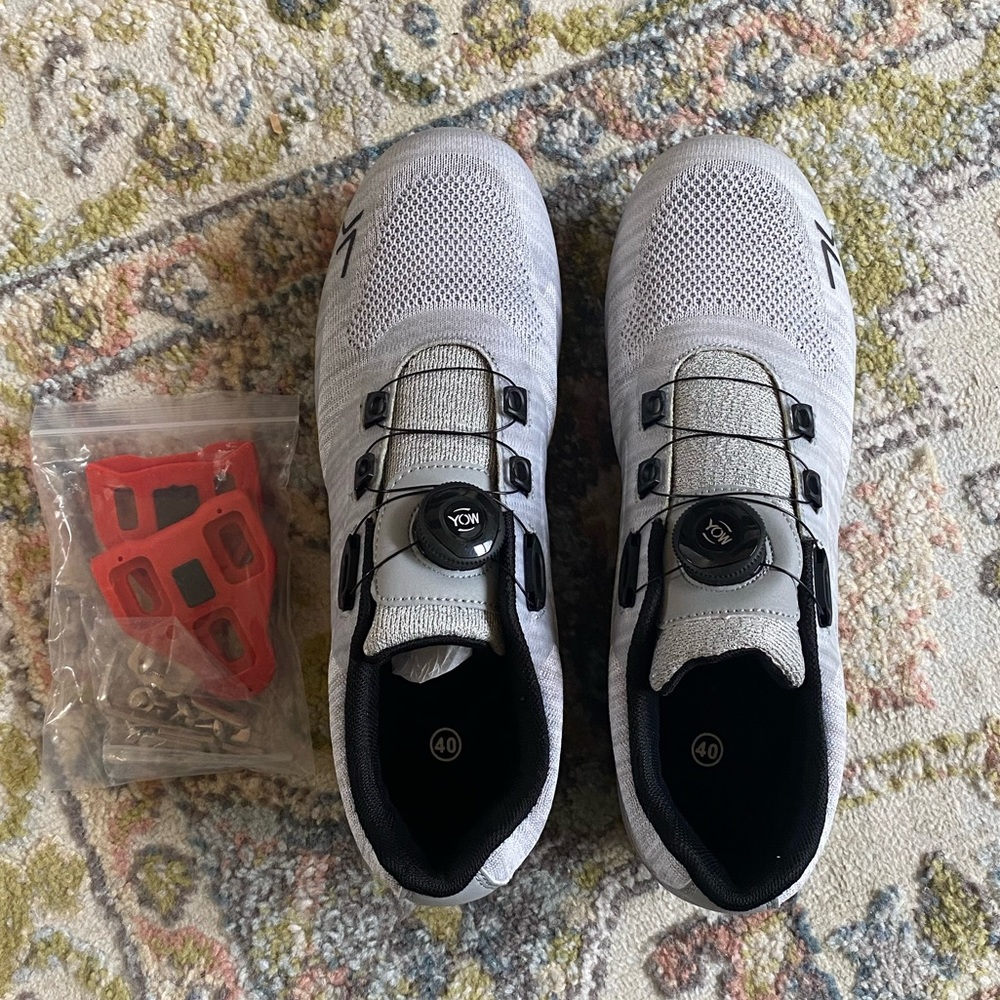 NWT Cycling Shoes Compatible w/ Peloton (size EU 40, fit like a US women’s 9).